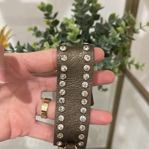 Cache Rhinestone and Chain leather bracelet - Picture 4 of 10